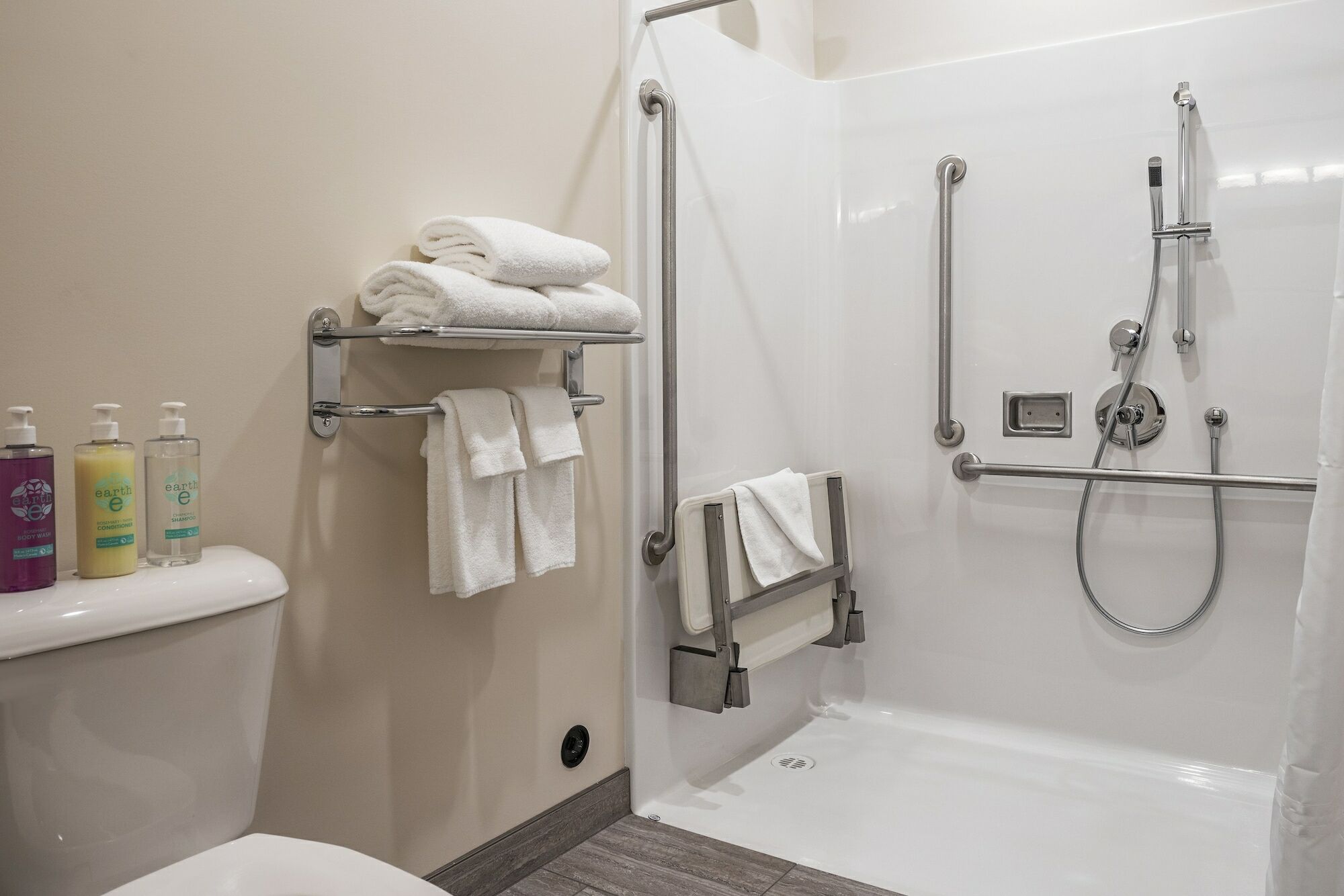 Coast Oliver Hotel מראה חיצוני תמונה